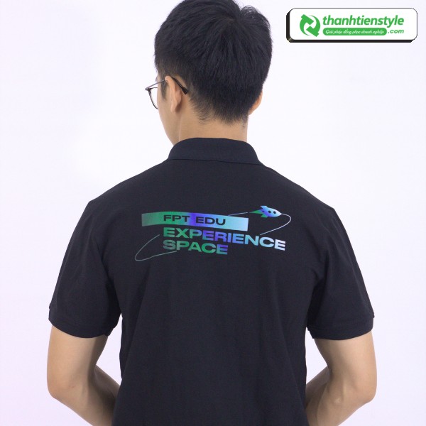 mau-dong-phuc-nhan-vien-cong-ty-fpt-edu-den-4