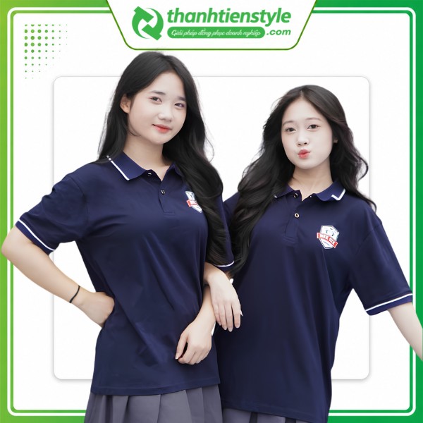 Mẫu áo lớp màu xanh than dáng oversize