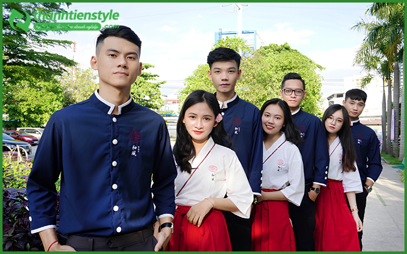 dong-phuc-sinh-vien-truong-dh-van-hien