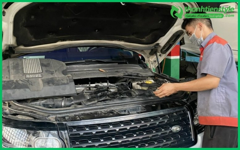 dong-phuc-ky-thuat-land-rover
