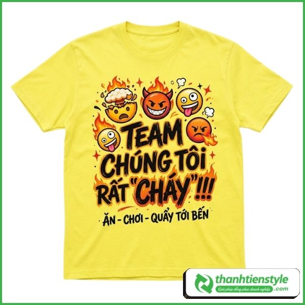 ao-phong-nhom-in-slogan-ba-dao-ket-hop-icon-bieu-cam-hai-huoc