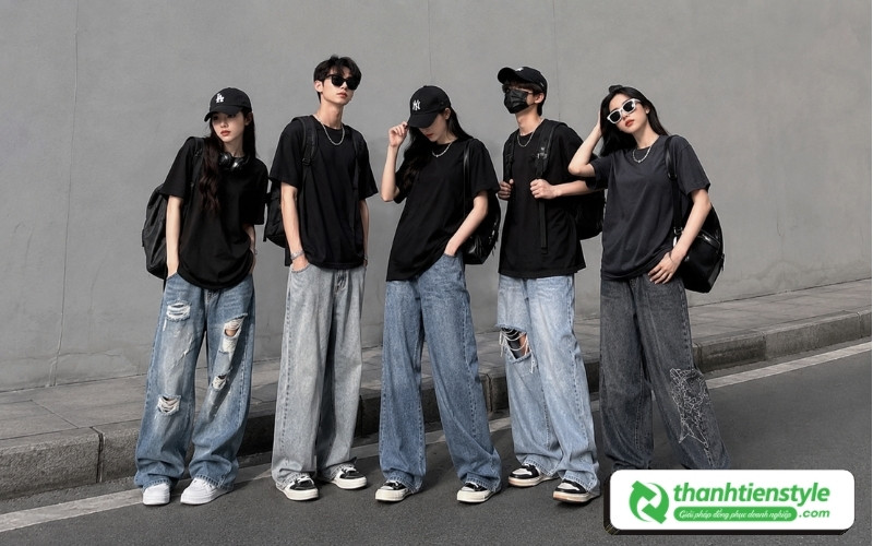 ket-hop-cung-cac-phu-kien-non-luoi-trai-balo-giay-sneaker-de-outfit-them-noi-bat
