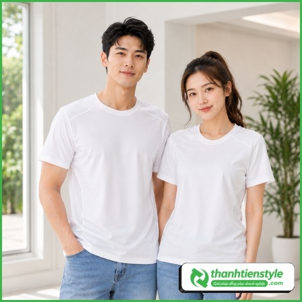 ao-thun-dong-phuc-mau-trang-tron-co-ban-1
