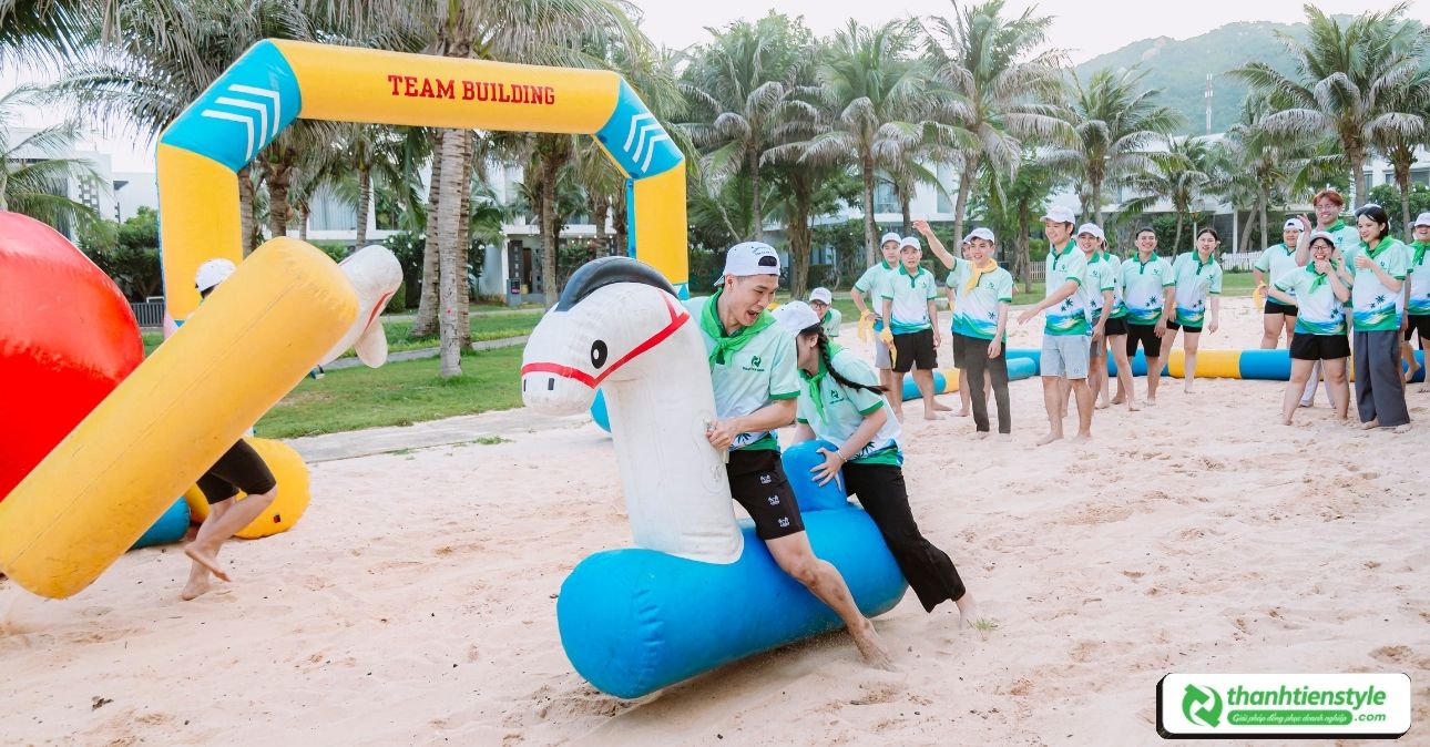 bung-no-nhiet-huyet-qua-cac-thu-thach-teambuilding-9