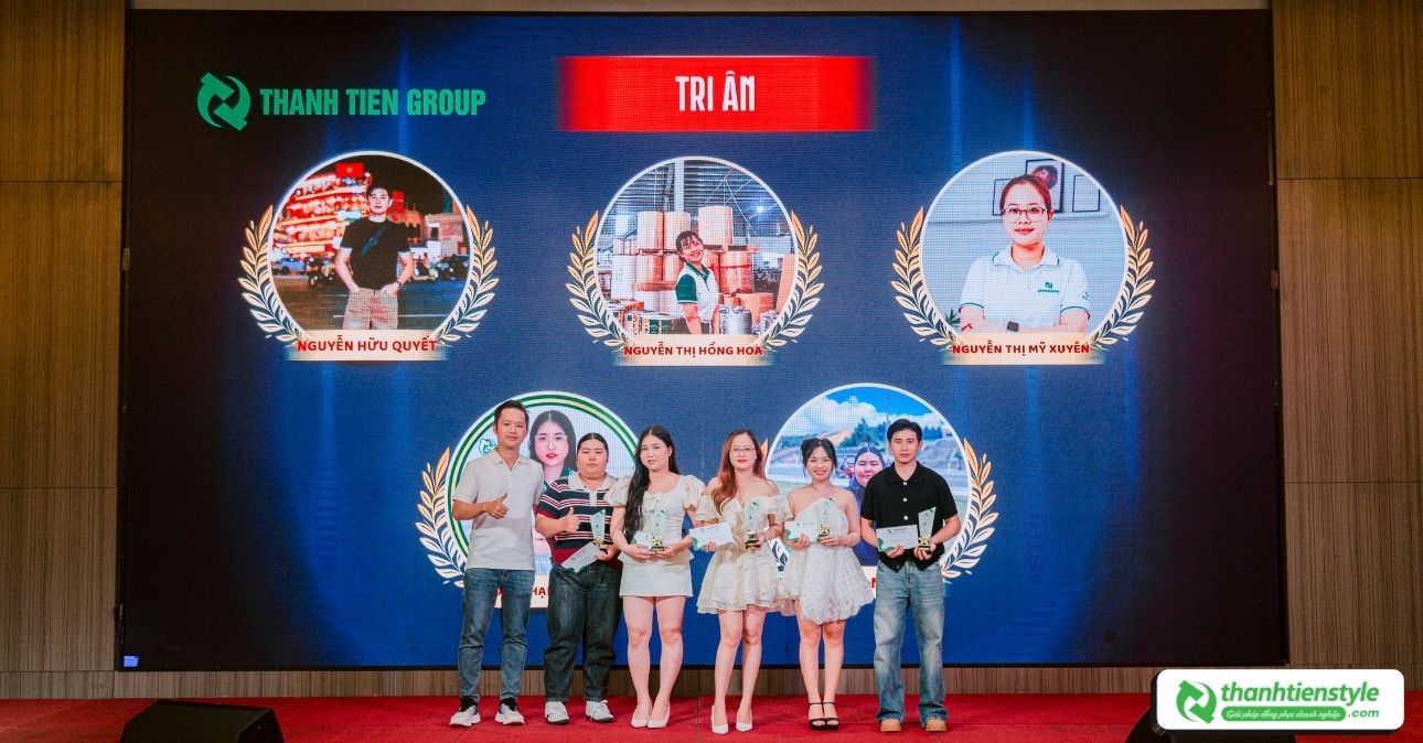 ton-vinh-nhung-cong-hien-vi-su-phat-trien-chung-1