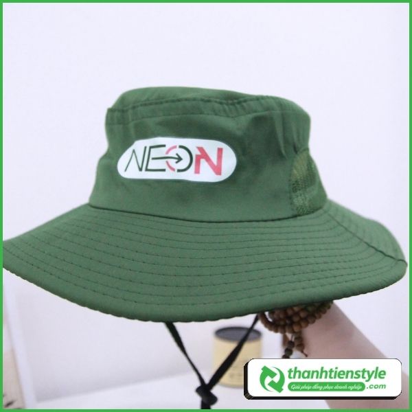non-dong-phuc-1