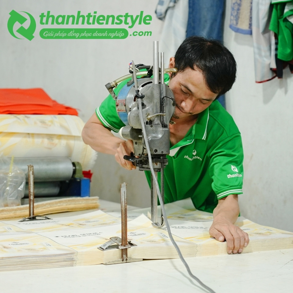xuong-may-dong-phuc-bao-ho-lao-dong-tai-thanh-tien-style-4