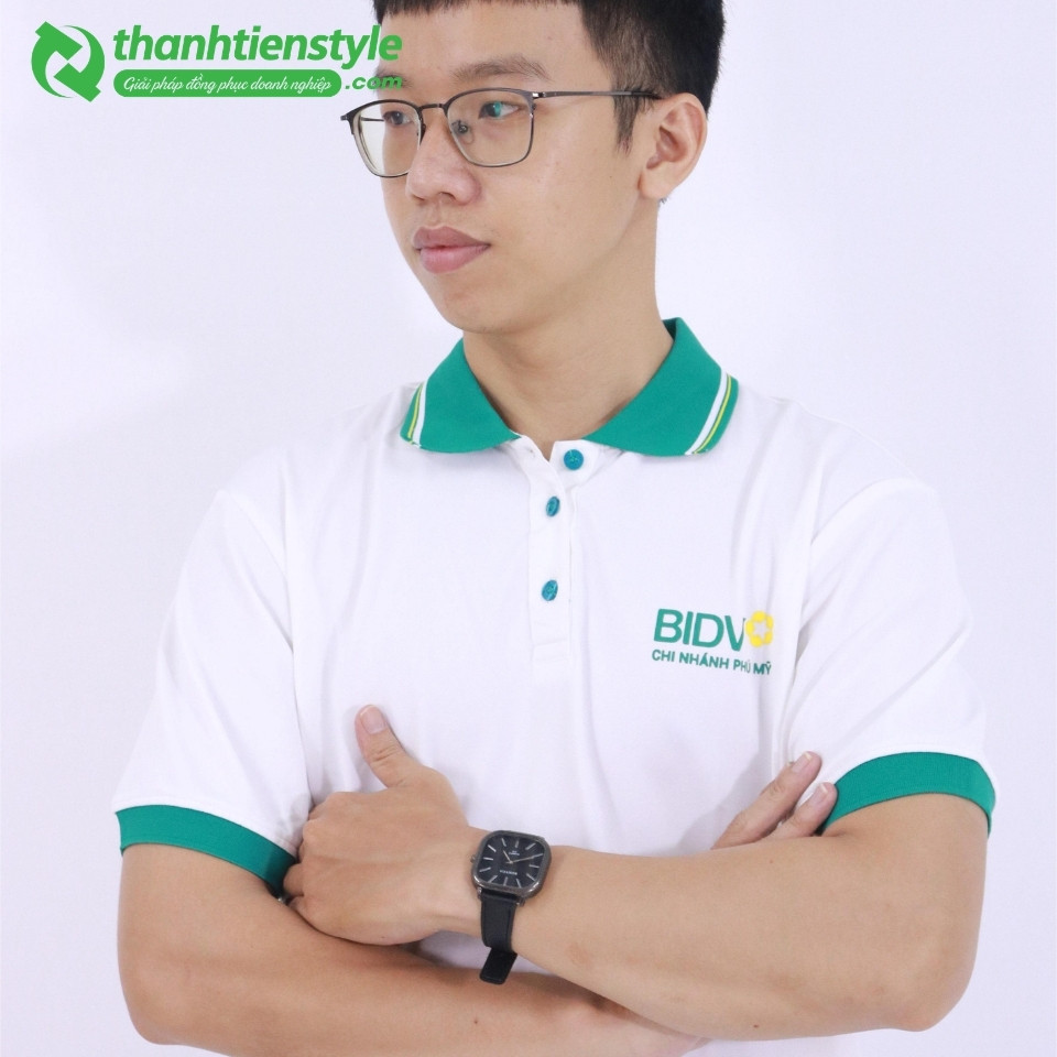 dong-phuc-ngan-hang-1